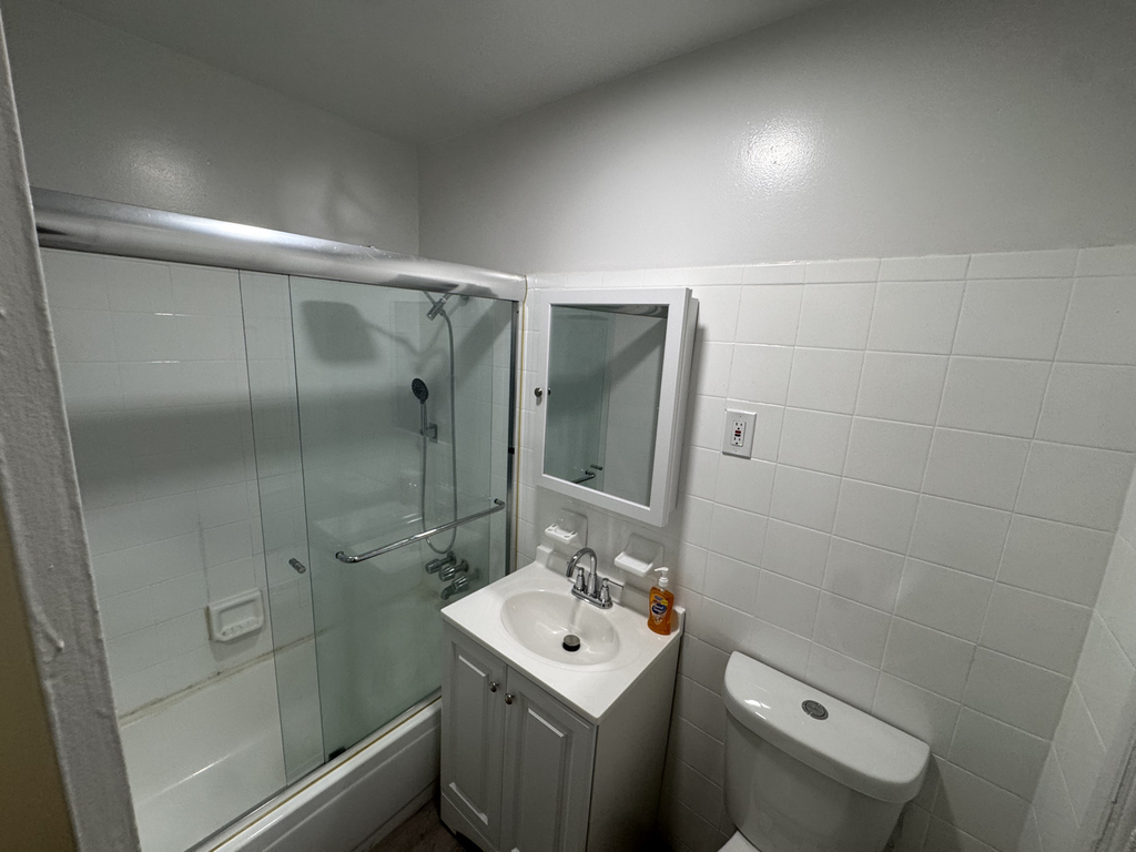 373 East 29th Street - Photo 8