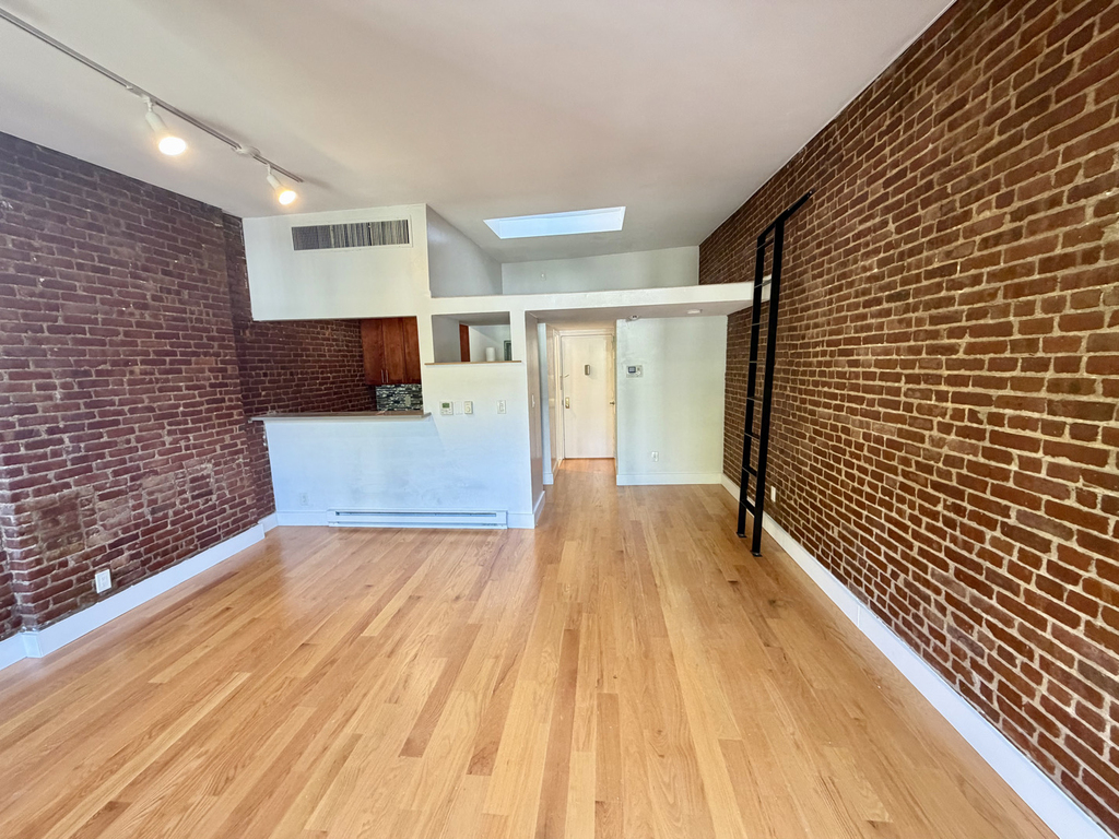 23 West 94th Street - Photo 3