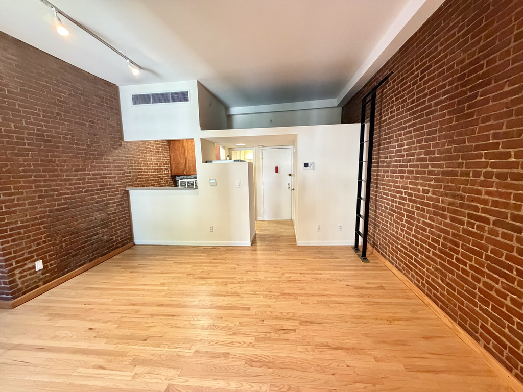 23 West 94th Street - Photo 2