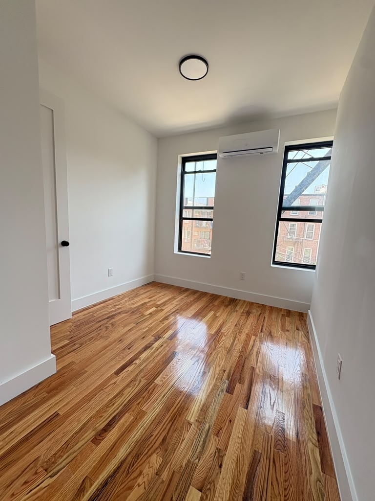 38 Cornelia Street - Photo 1
