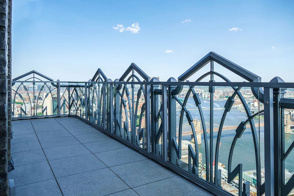 70 Pine Street - Photo 0