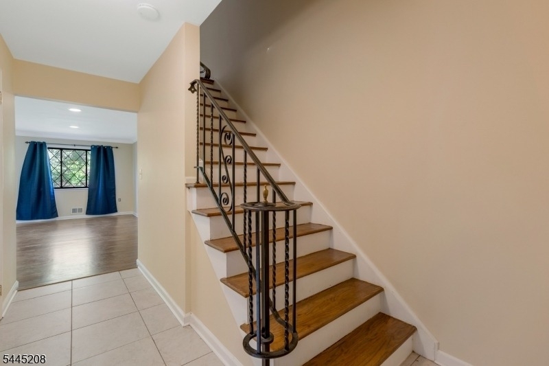 182 Wildflower Ln - Photo 2