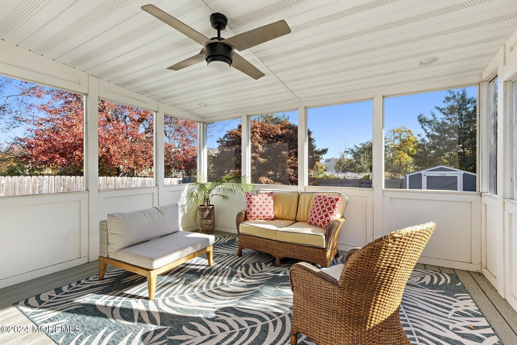 345 Macarthur Avenue - Photo 19