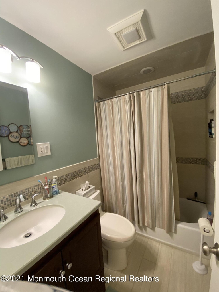 1382 Ocean Avenue - Photo 9