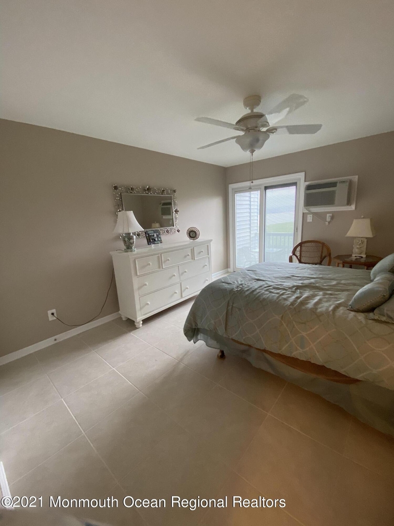 1382 Ocean Avenue - Photo 6