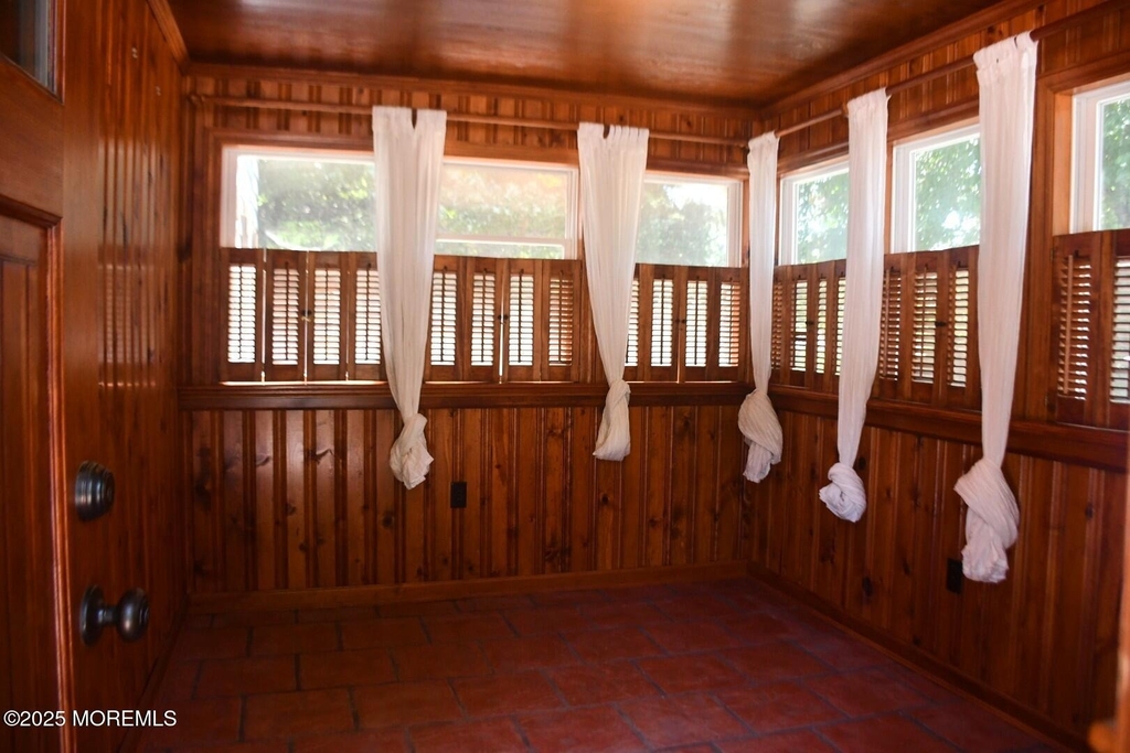 303 Deerfoot Lane - Photo 7