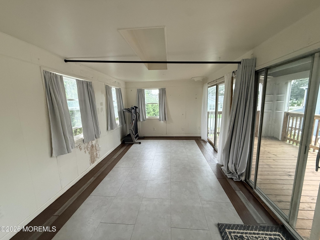 1011 Arnold Avenue - Photo 1