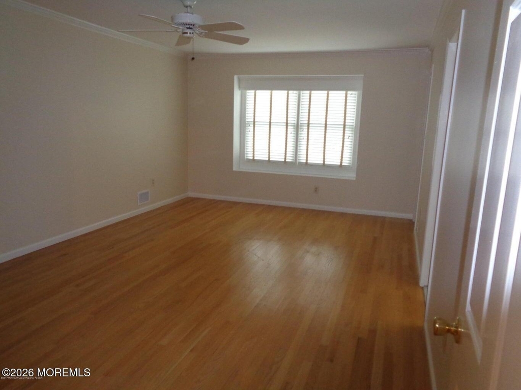 8 Eastborne Drive - Photo 8