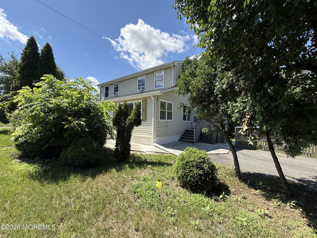 236 W Farms Road - Photo 1