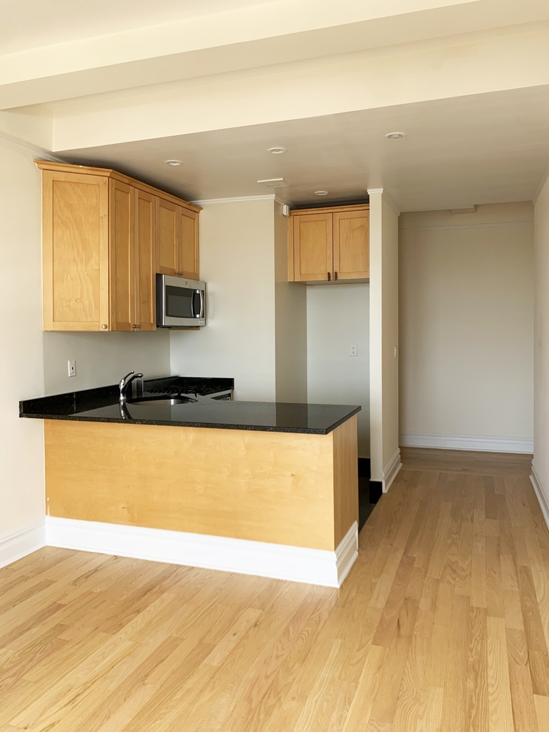 2nd Avenue in East Village - Photo 6