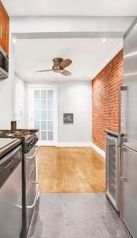 West 53rd Street - Photo 11