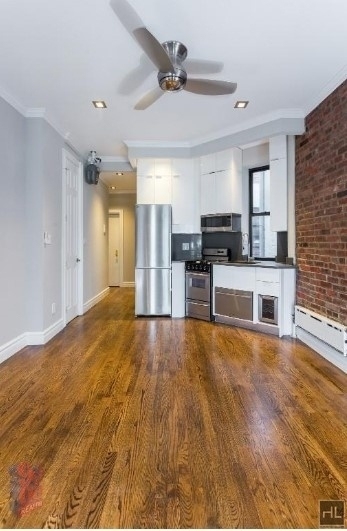 Mott Street - Photo 2