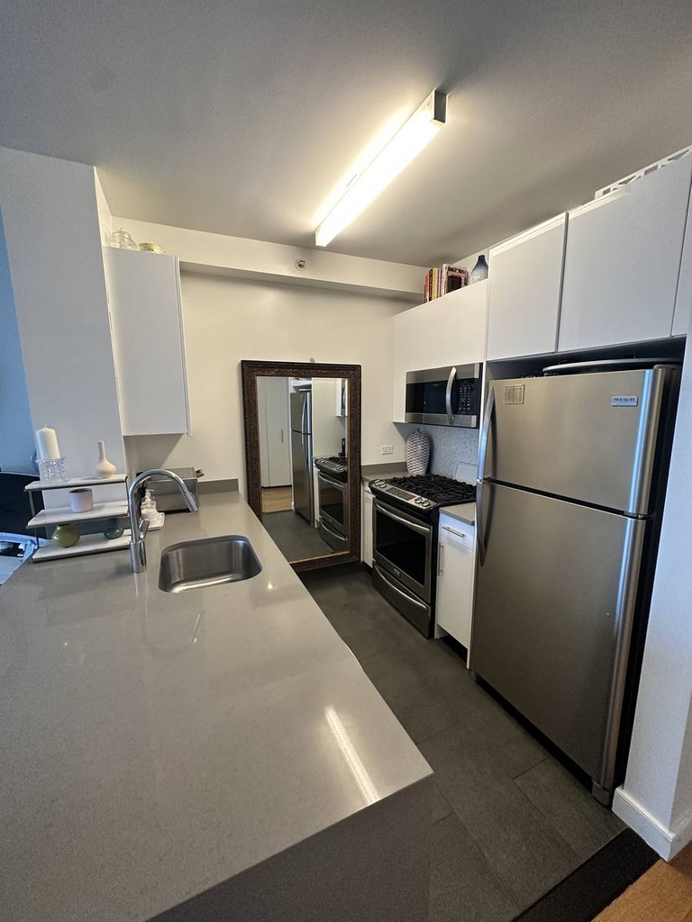 West 57th Street - Photo 4