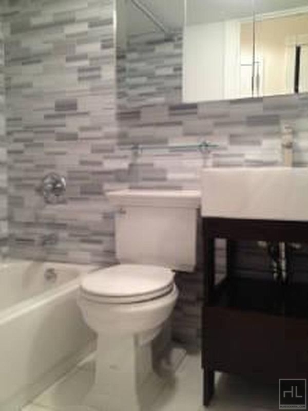 West 53 Street - Photo 4