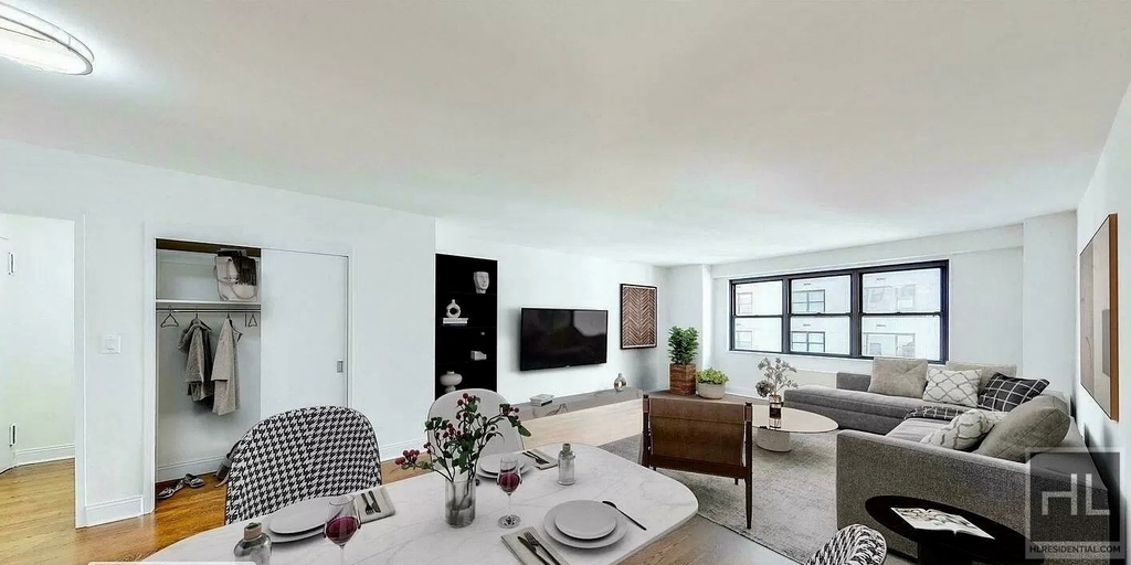 East 89th Street - Photo 1