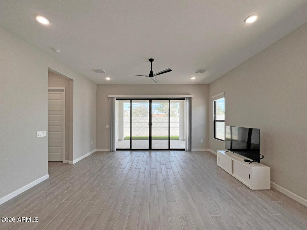 17626 N 48th Place - Photo 21