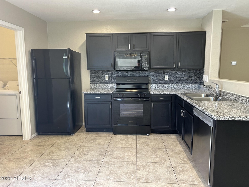 1102 E Dust Devil Drive - Photo 4