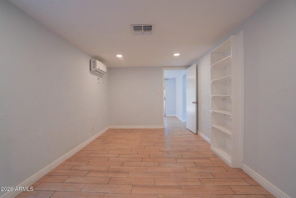 506 W 11th Street - Photo 17