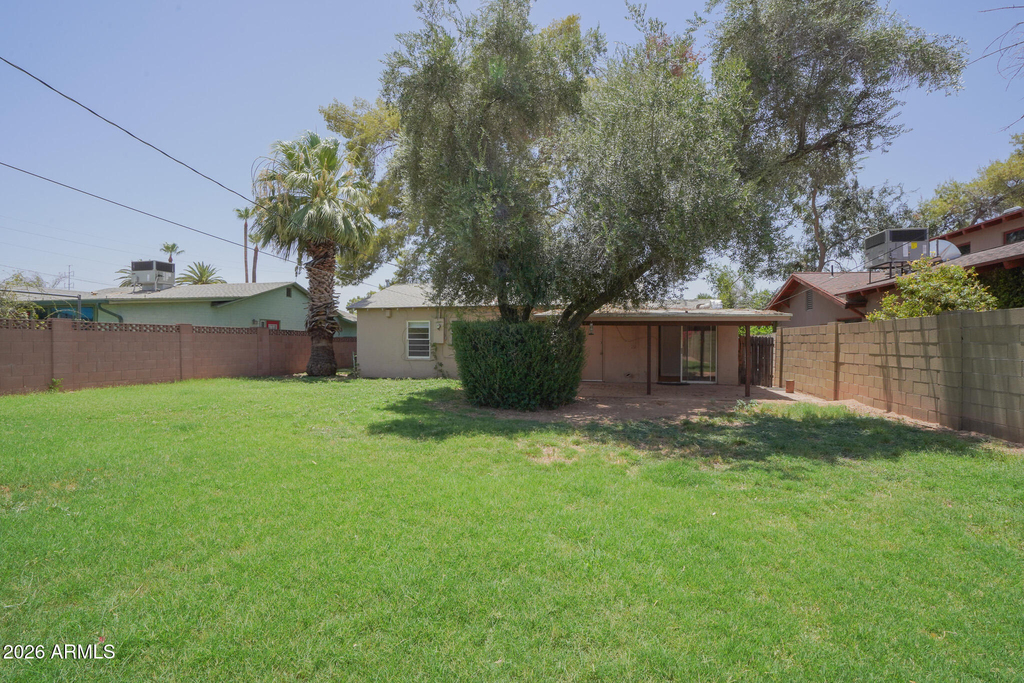 506 W 11th Street - Photo 27