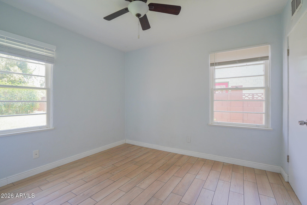 506 W 11th Street - Photo 21