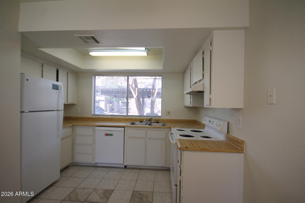 10815 N 15th Lane - Photo 0