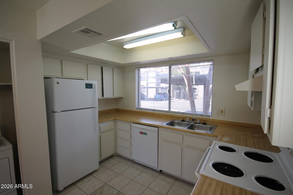 10815 N 15th Lane - Photo 3