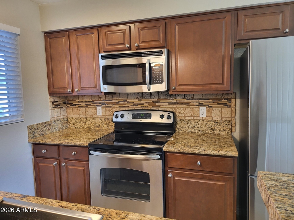 20420 N 6th Drive - Photo 7