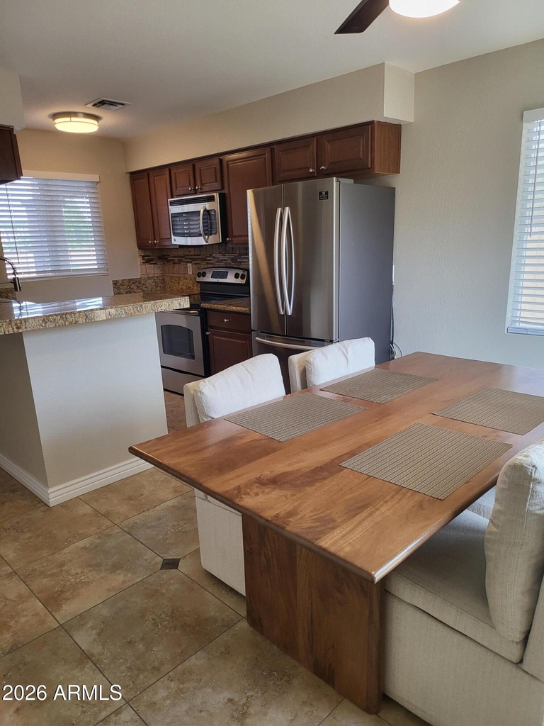 20420 N 6th Drive - Photo 10