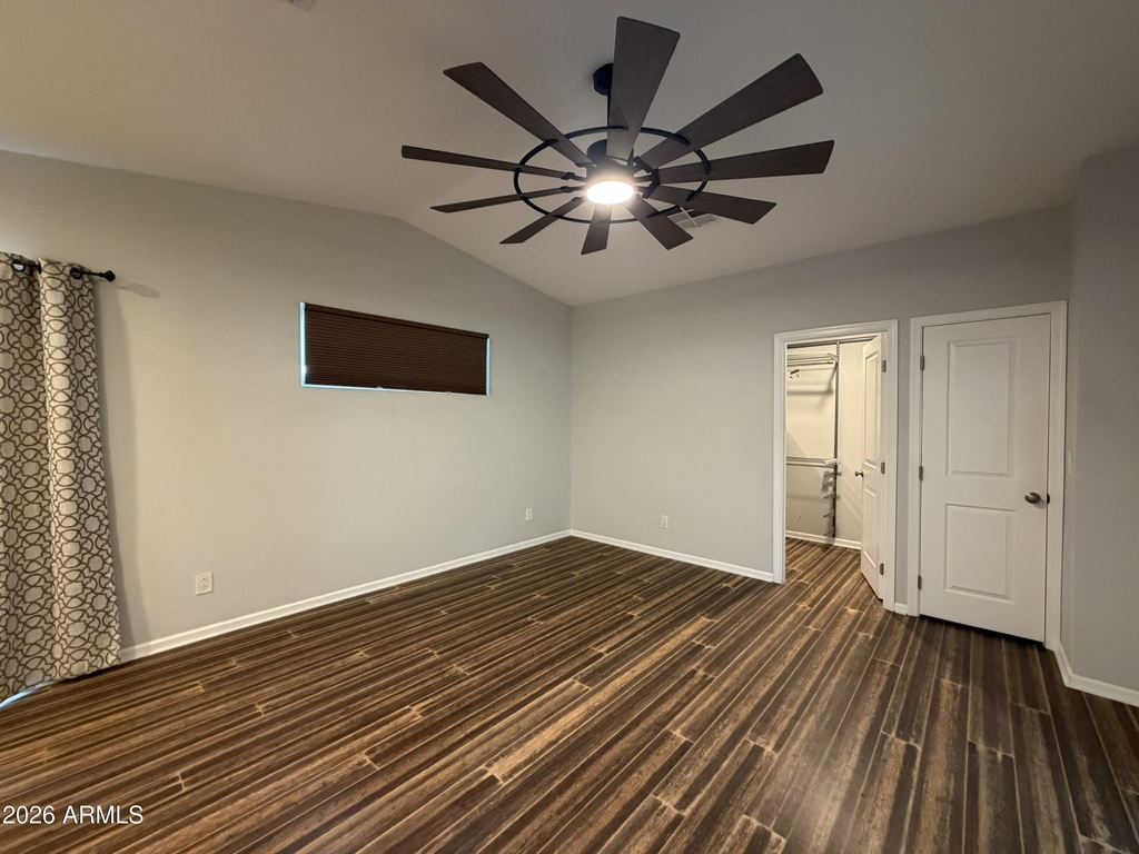2514 E Fairmount Avenue - Photo 18