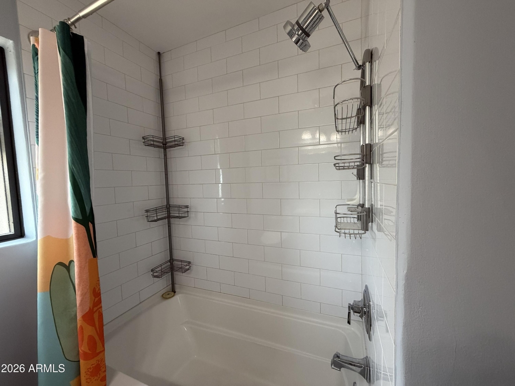 2514 E Fairmount Avenue - Photo 10