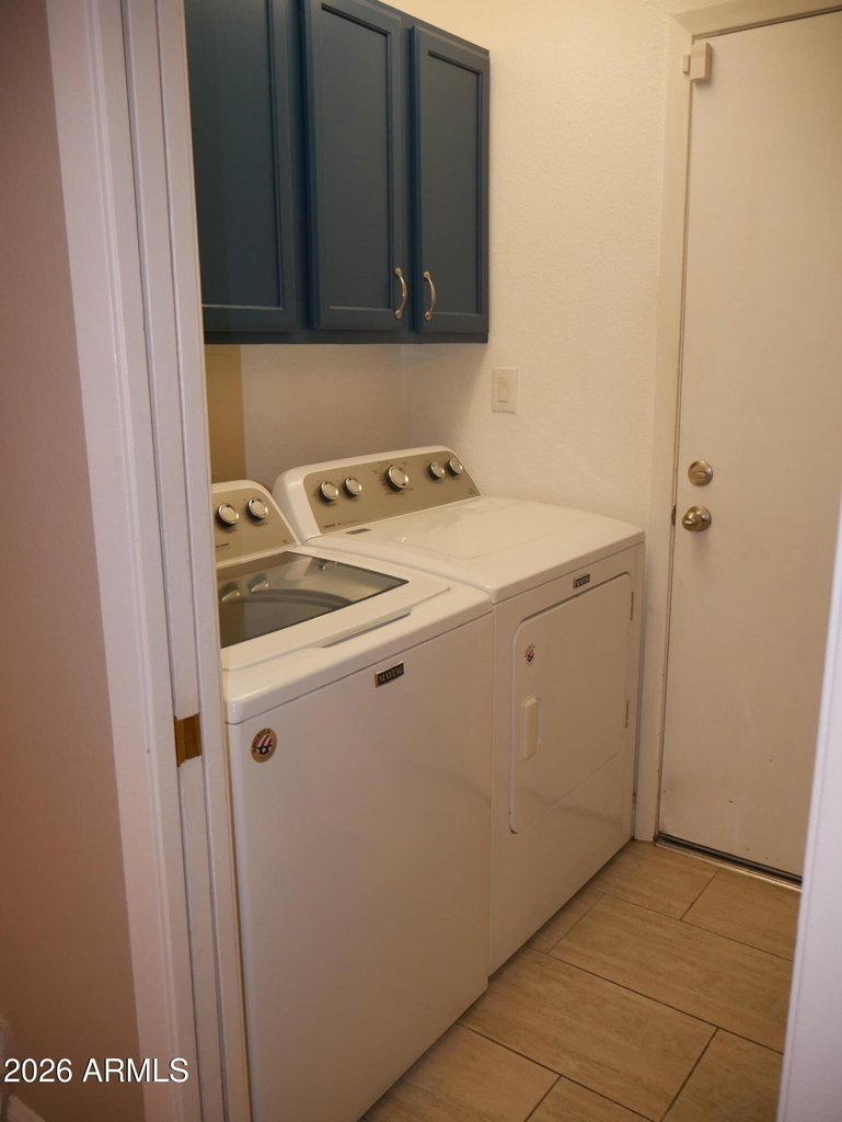 1201 W Loughlin Drive - Photo 6