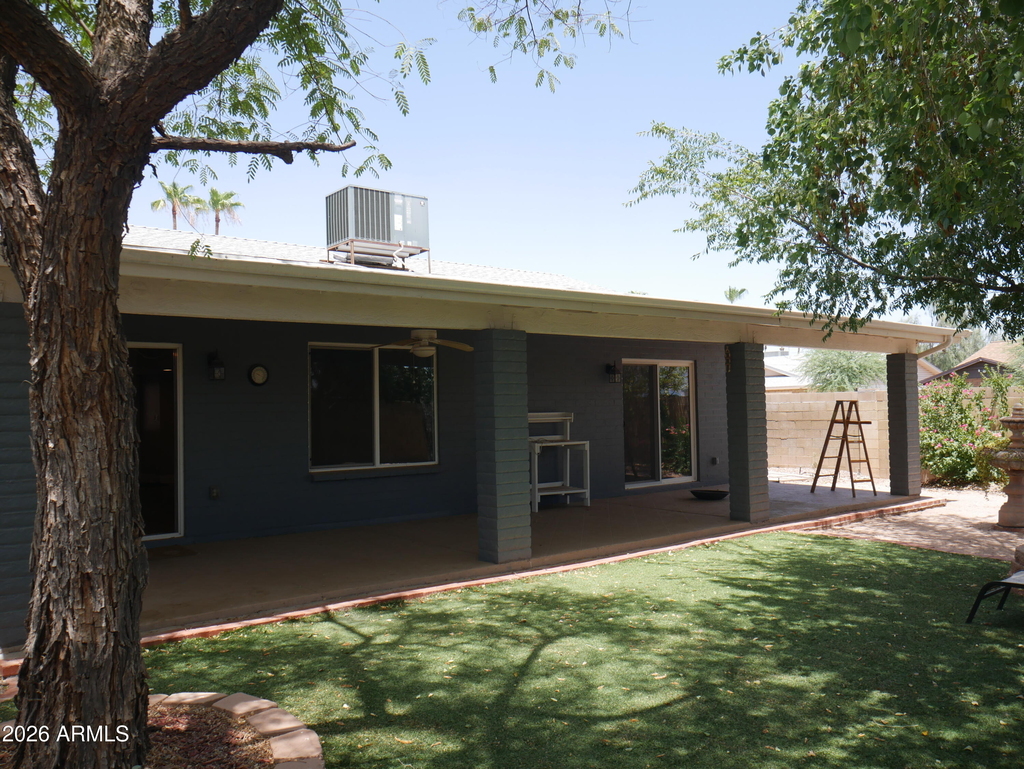 1201 W Loughlin Drive - Photo 22
