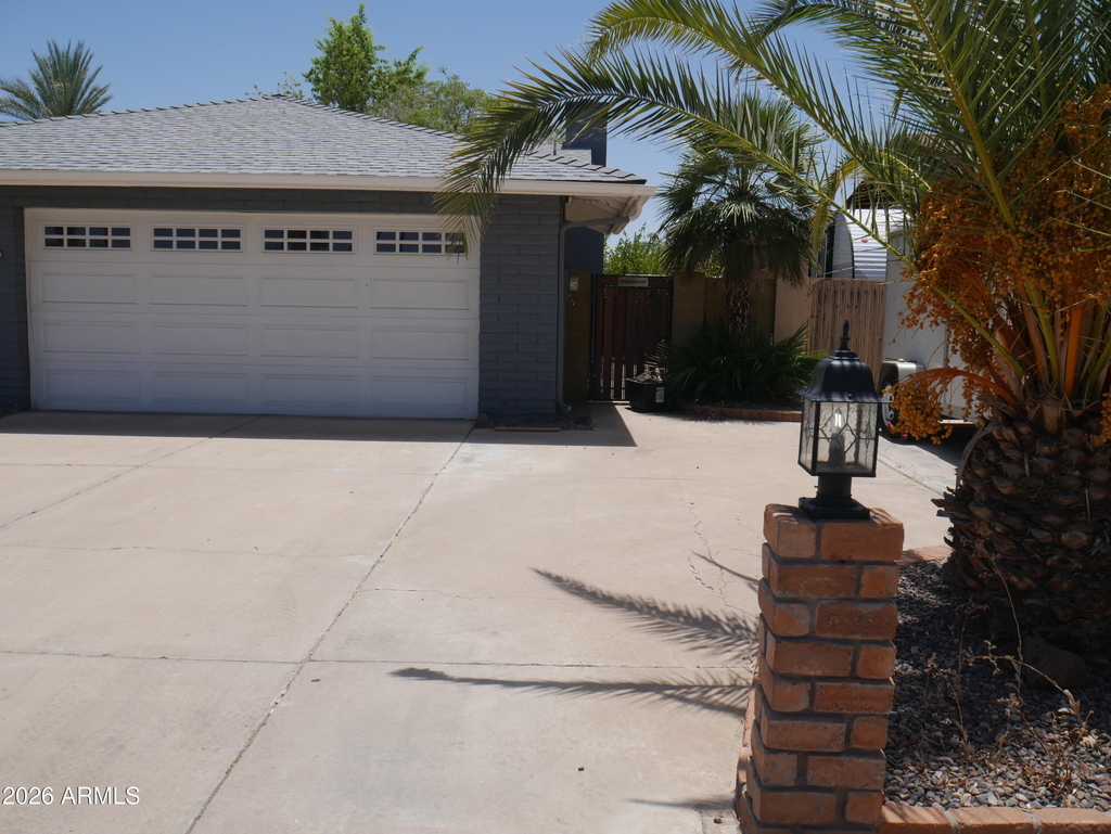 1201 W Loughlin Drive - Photo 1