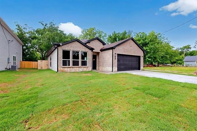 415 Martin Luther King Jr Street - Photo 2