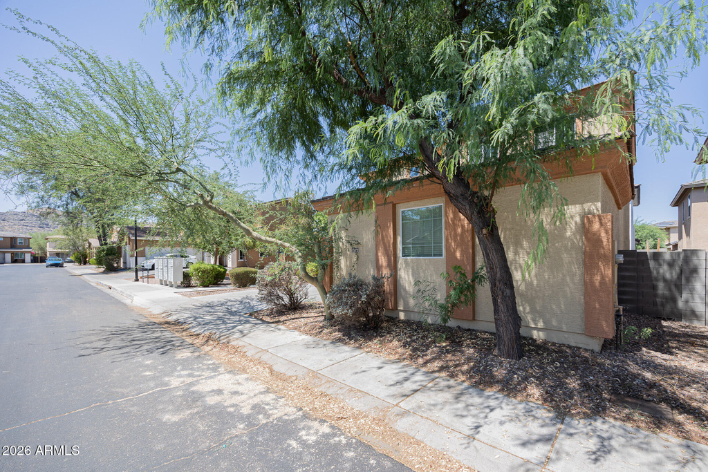 7422 S 27th Way - Photo 2