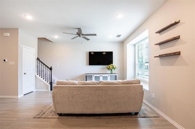 2308 Davenport Drive - Photo 3