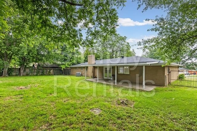 705 Plano Street - Photo 37