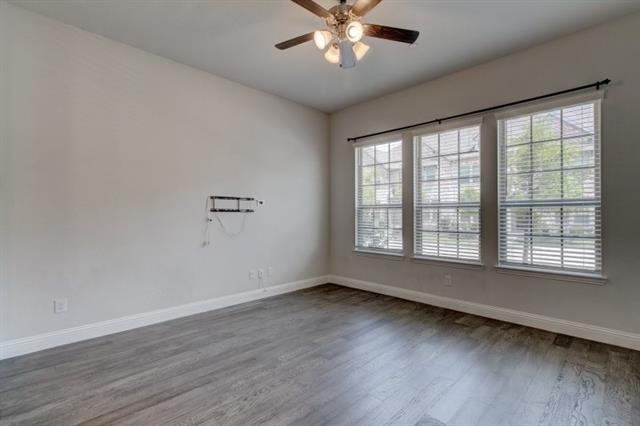 1564 Windermere Way - Photo 19