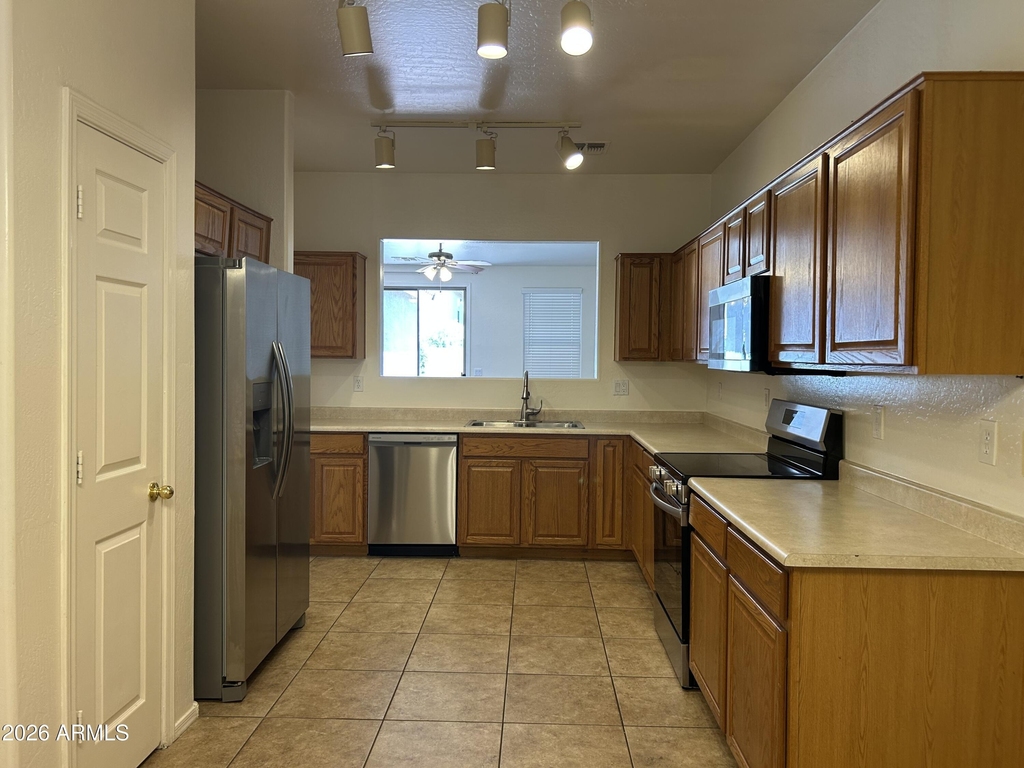2186 W Agrarian Hills Drive - Photo 2