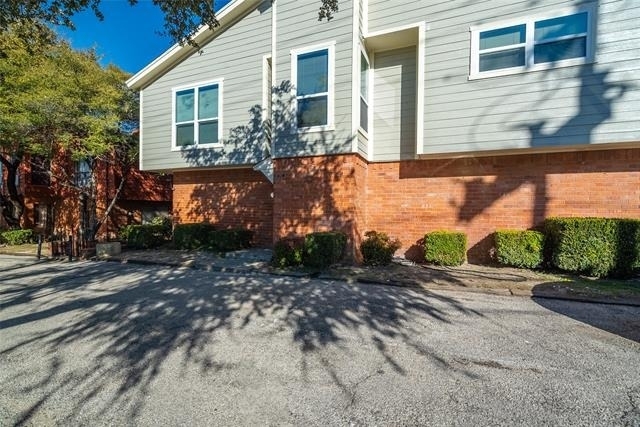 6738 Eastridge Drive - Photo 2
