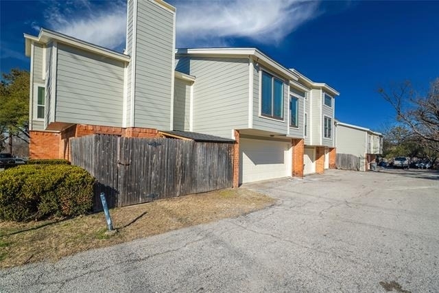 6738 Eastridge Drive - Photo 3
