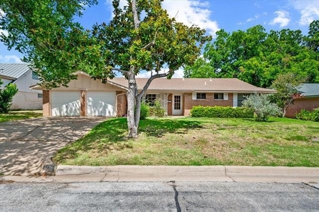6920 Valhalla Road - Photo 0