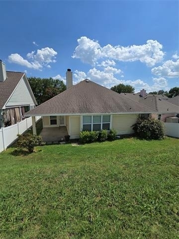 2410 Parkview Drive - Photo 3