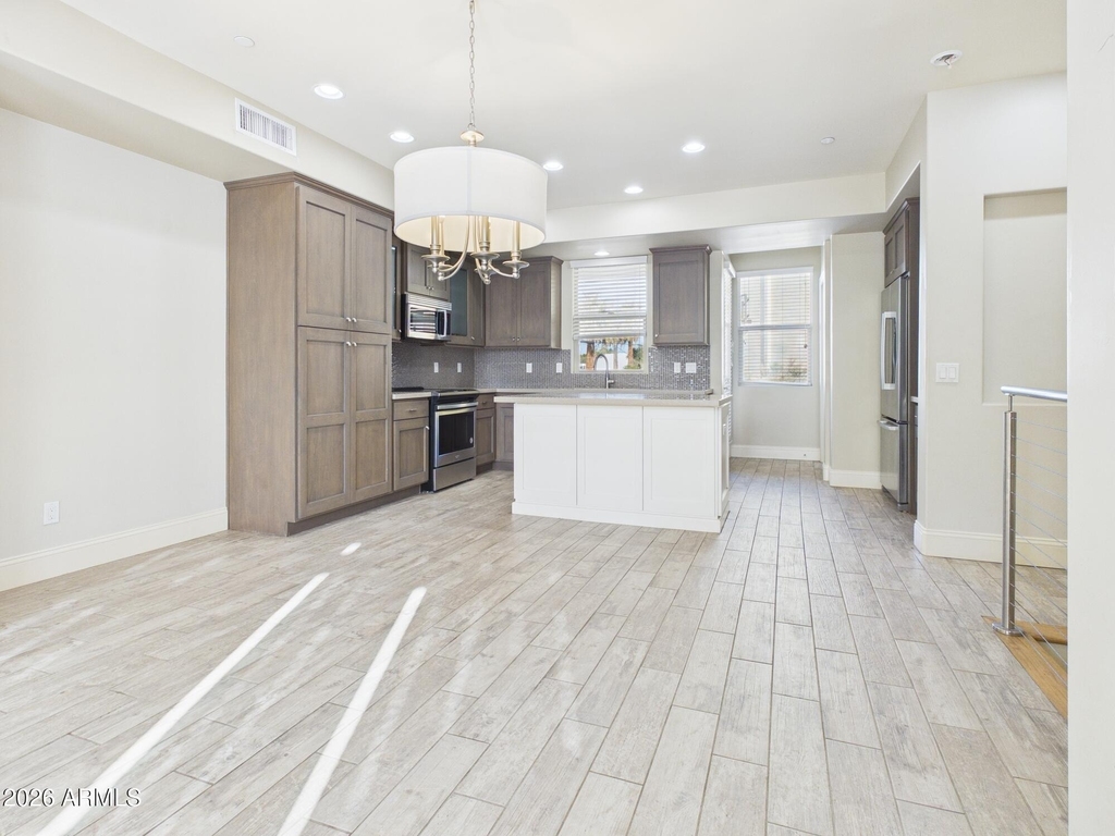 4816 N Woodmere Fairway -- - Photo 11