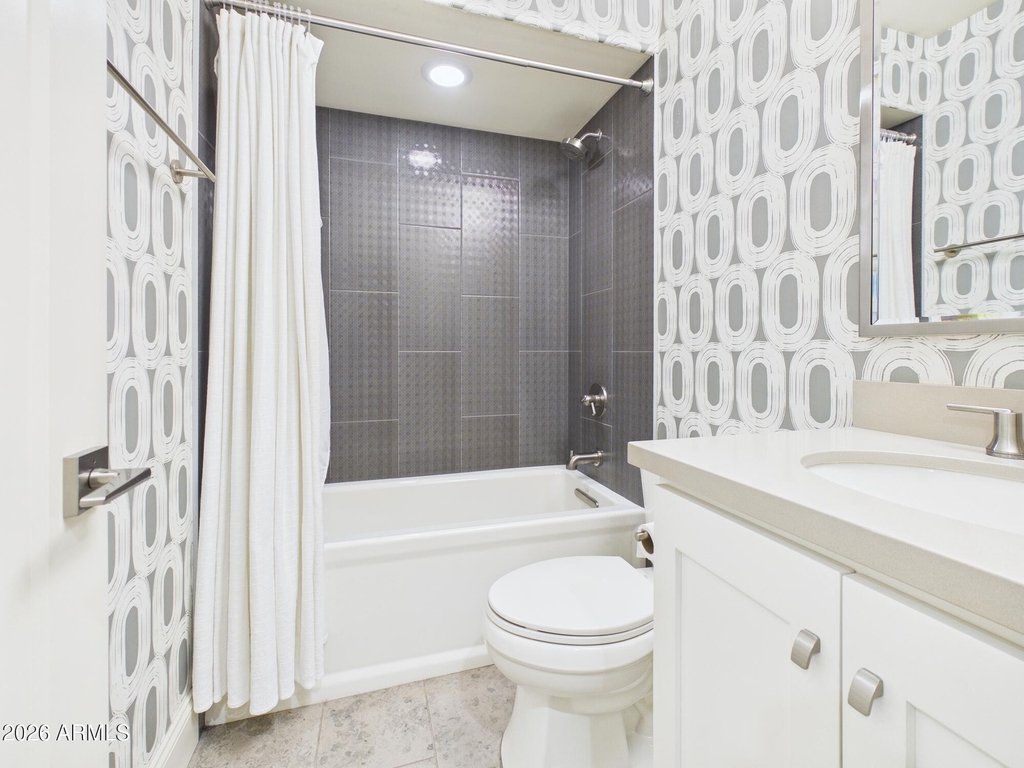 4816 N Woodmere Fairway -- - Photo 1