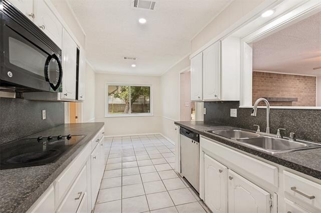6737 Fair Meadows Drive - Photo 7