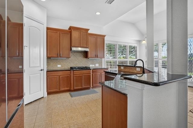 4635 Saginaw Court - Photo 15