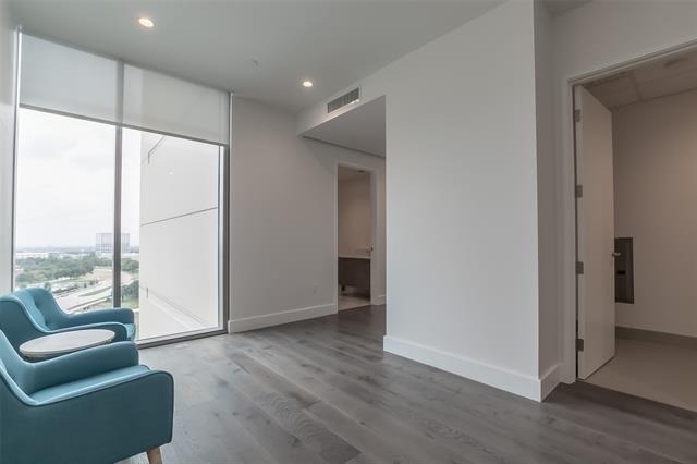 7901 Windrose Avenue - Photo 5