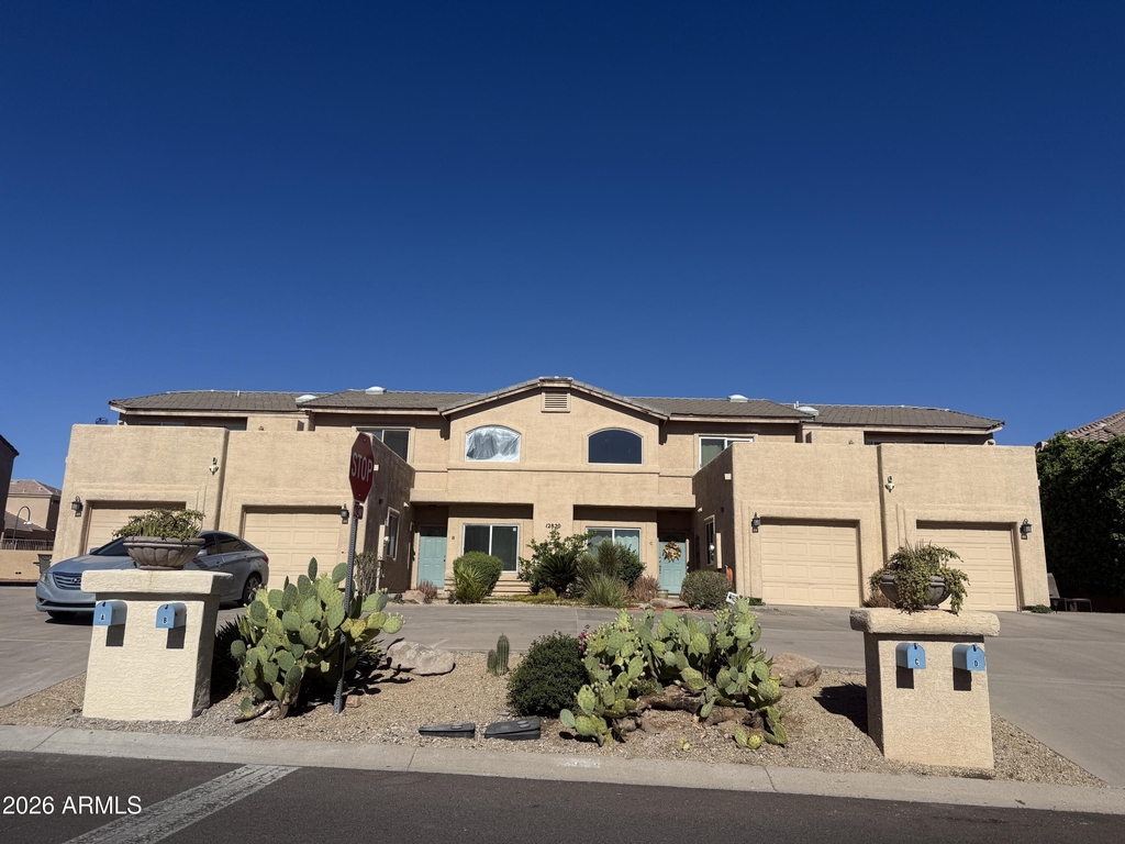 12820 N Mountainside Drive - Photo 0