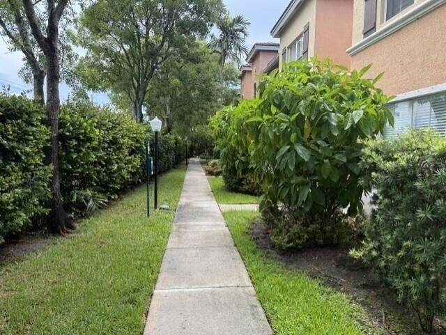 3569 Forest Hill Boulevard - Photo 3